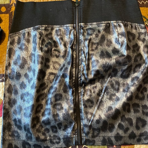 Sexy leopard print shirt - Picture 2 of 3